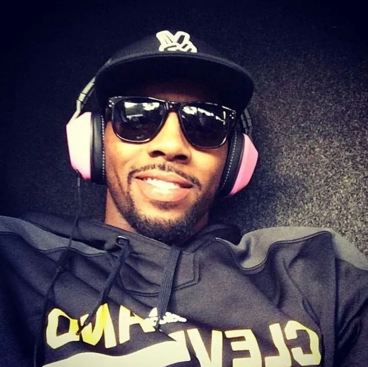 Kyrie irving pfp
